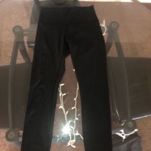 Black Lululemon Crop Leggings